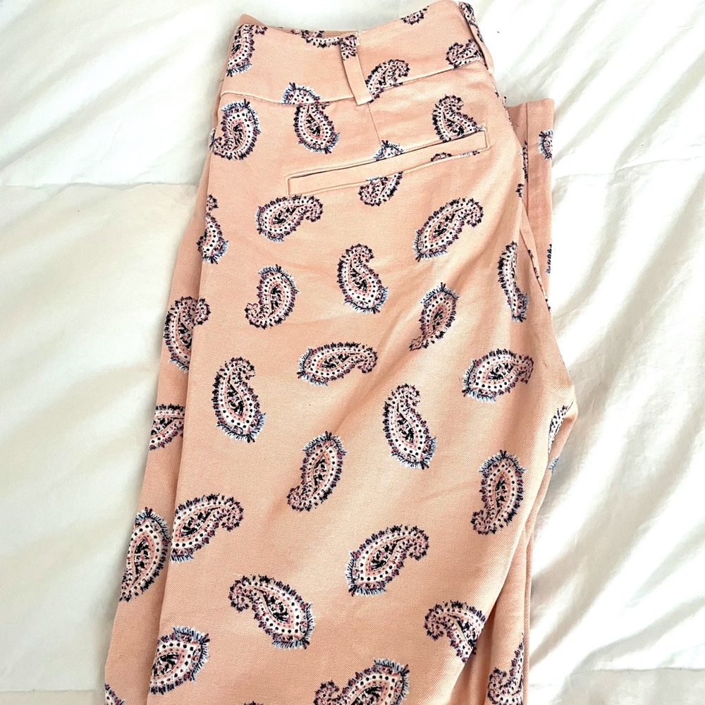 New York & Company Ankle length pants. So cute for office wear. Size:  2